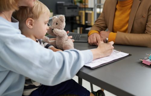 La communication du dossier de l’enfant, l’accès à l’histoire personnelle et aux origines : se réapproprier son histoire